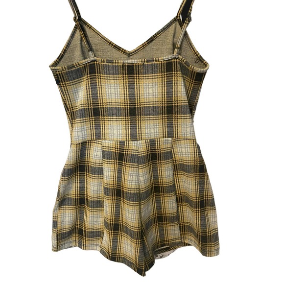 Popular Basics yellow and black plaid romper size Medium - Picture 5 of 8